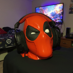 Suporte Headset Deadpool 3D – Suporte de Mesa para Fones de Ouvido Universal | PLA Premium